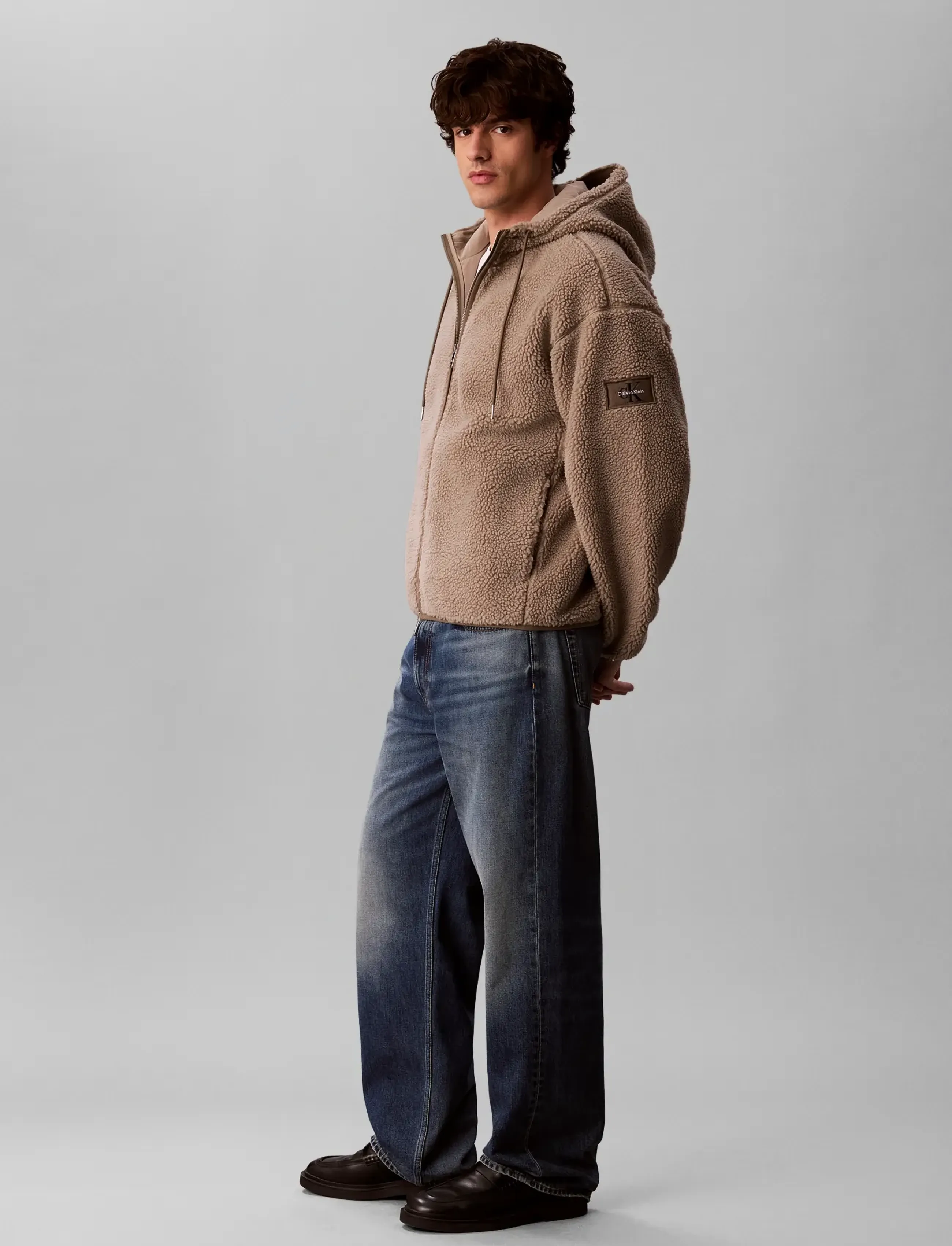 Calvin Klein Jeans - LS SHERPA BADGE FUNNEL NECK FZ H - roasted cashew - 5