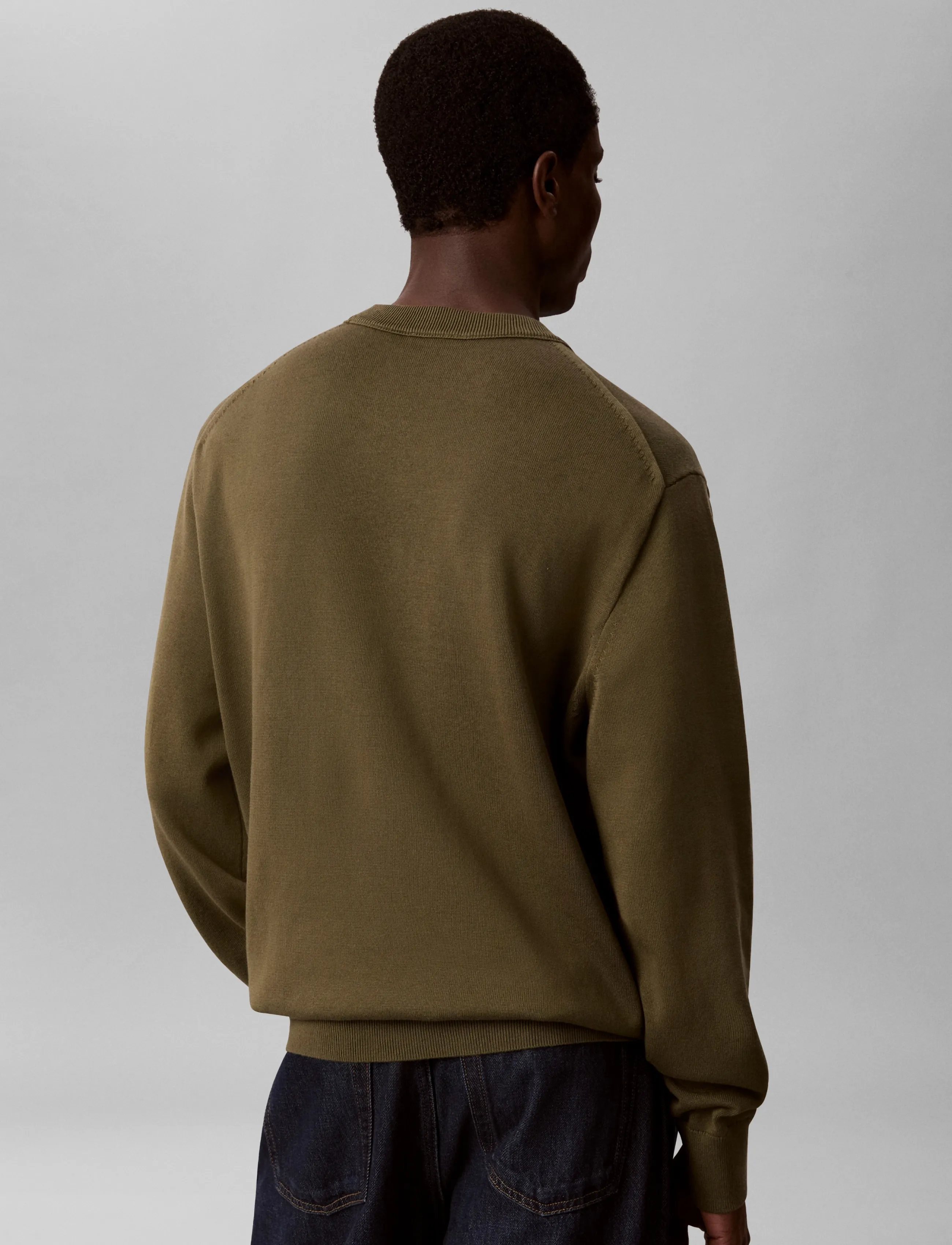 Calvin Klein Jeans - LS EU CLSC CTTN CREWNK SWTR 12GG - rund hals - olive night - 2