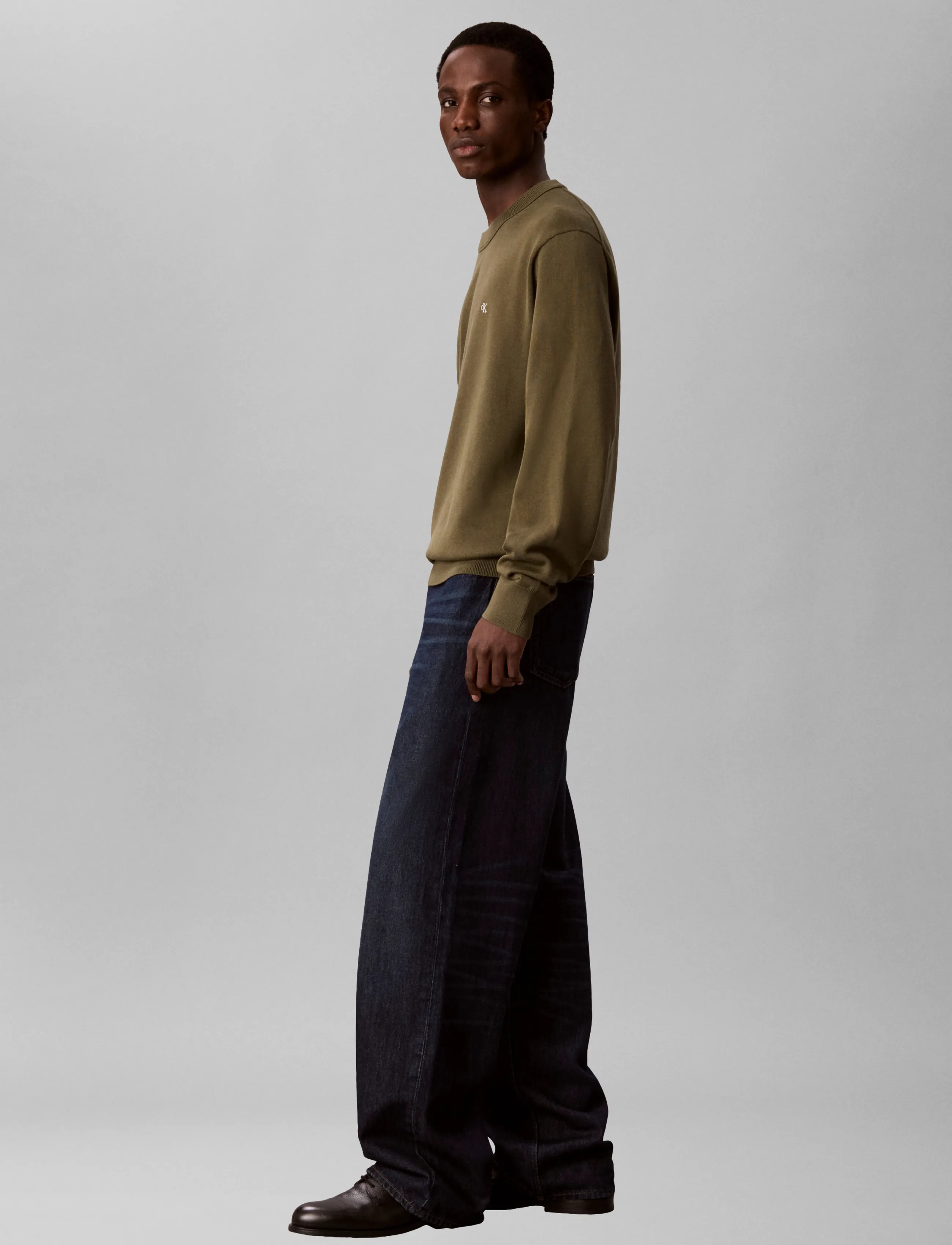 Calvin Klein Jeans - LS EU CLSC CTTN CREWNK SWTR 12GG - rund hals - olive night - 5