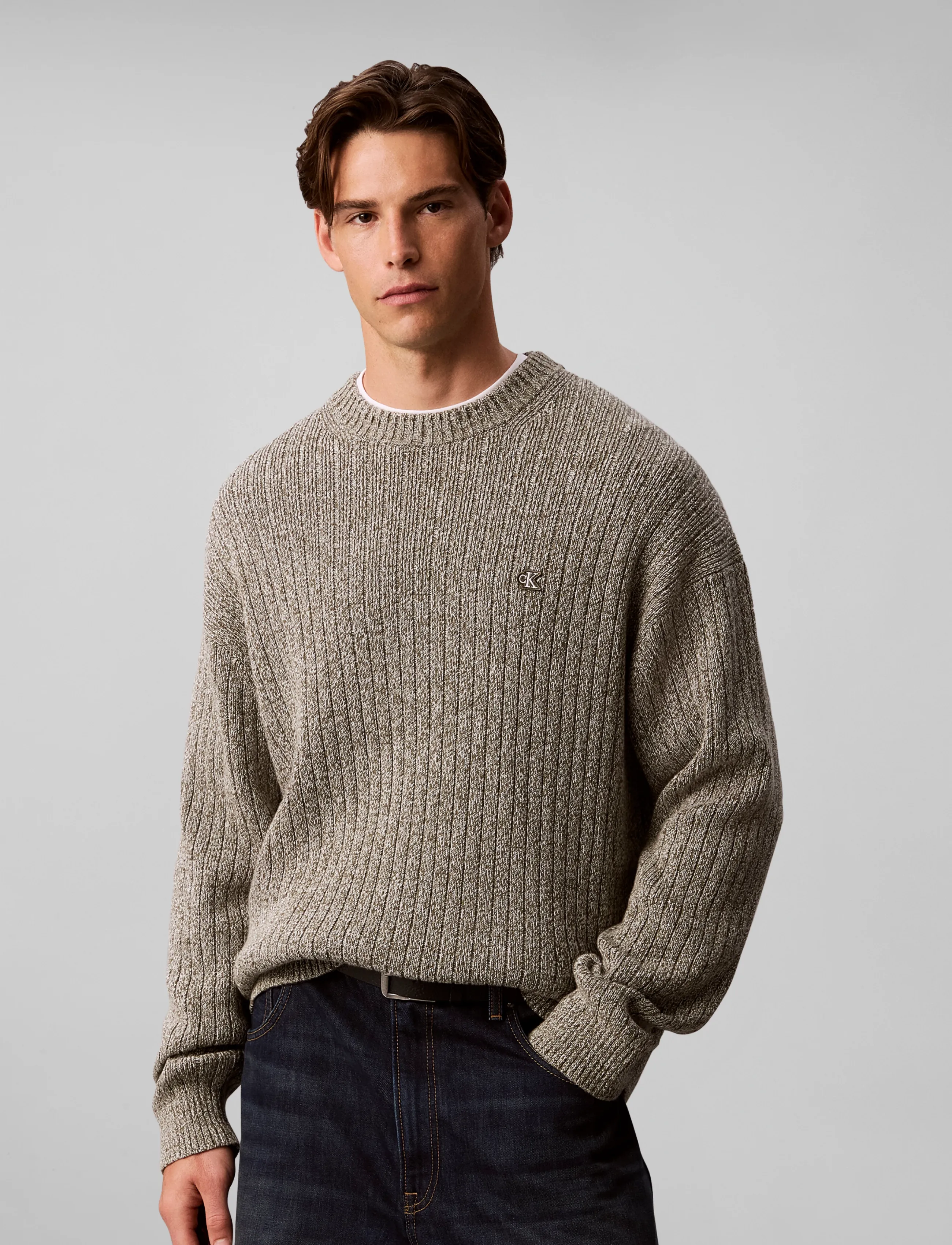Calvin Klein Jeans - VERTICAL RIB CTTN CREWNK SWTR - rundhals - olive night mouline - 3