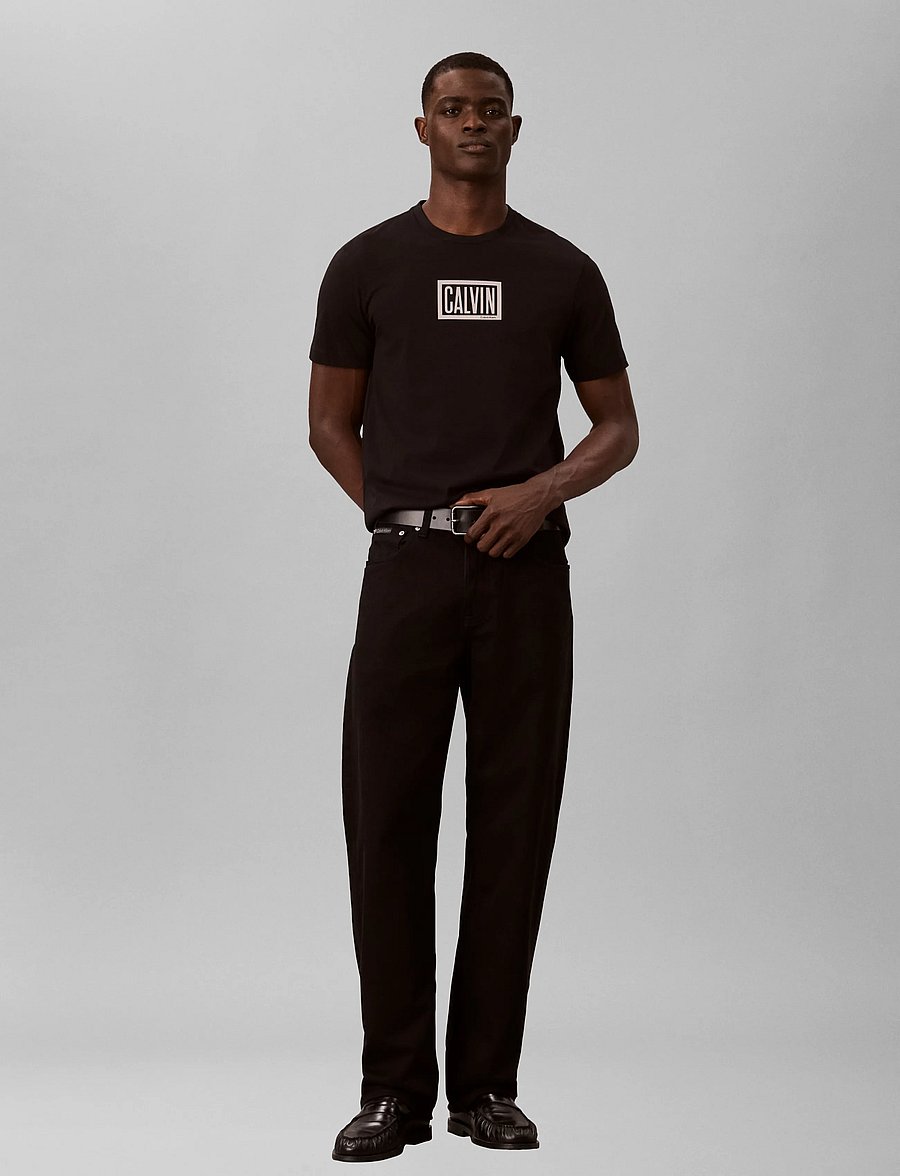 Calvin Klein Jeans - SS 30S EU BOXED CALVIN GRAPHIC T - lühikeste varrukatega t-särgid - black - 0