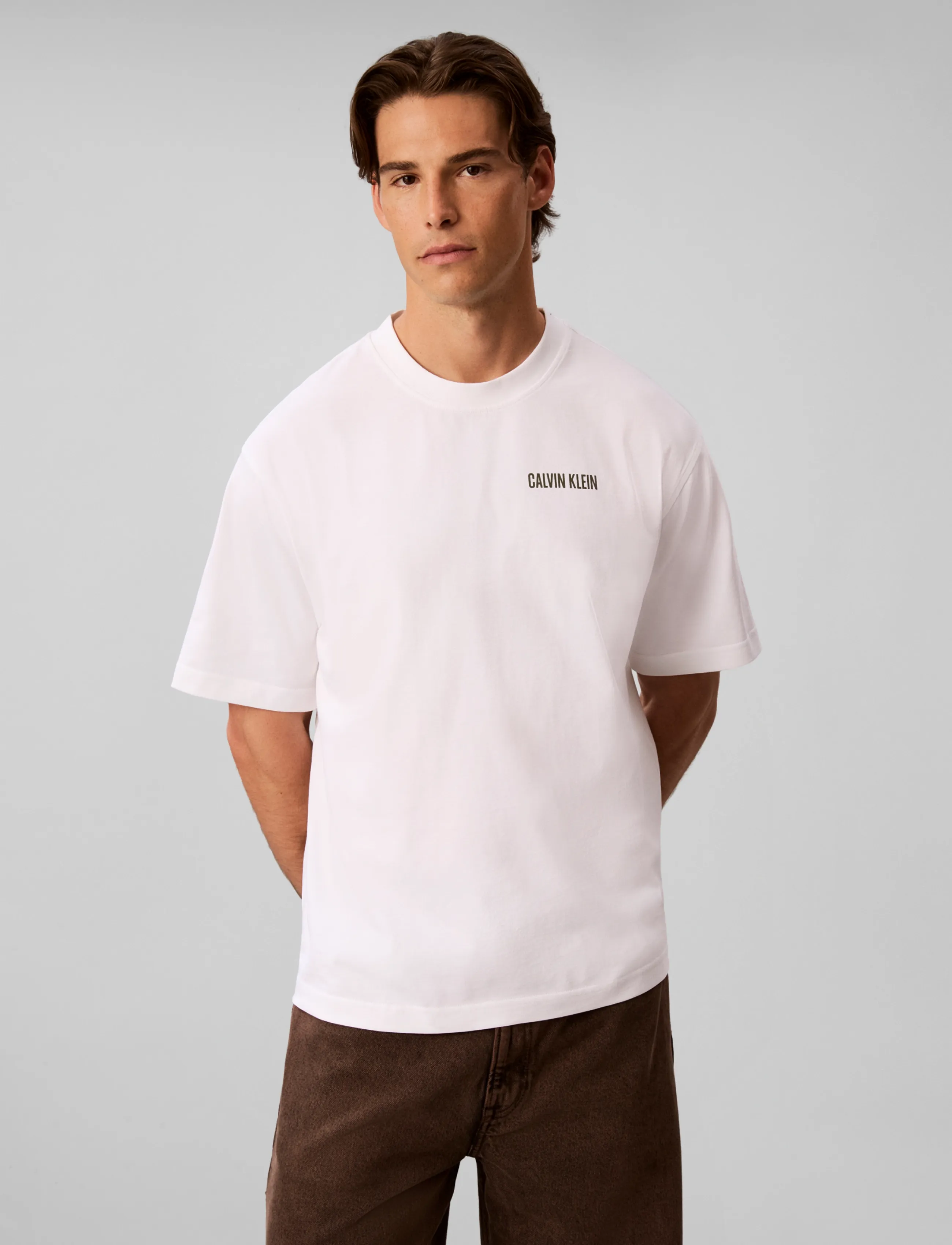 Calvin Klein Jeans - SS RLX 20S CALVIN OR NTHING BCK - kortärmade t-shirts - bright white - 3
