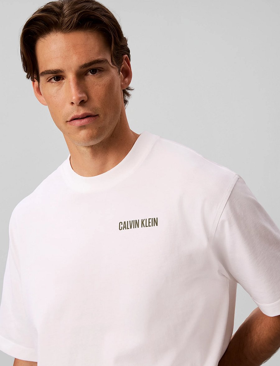 Calvin Klein Jeans - SS RLX 20S CALVIN OR NTHING BCK - short-sleeved t-shirts - bright white - 4