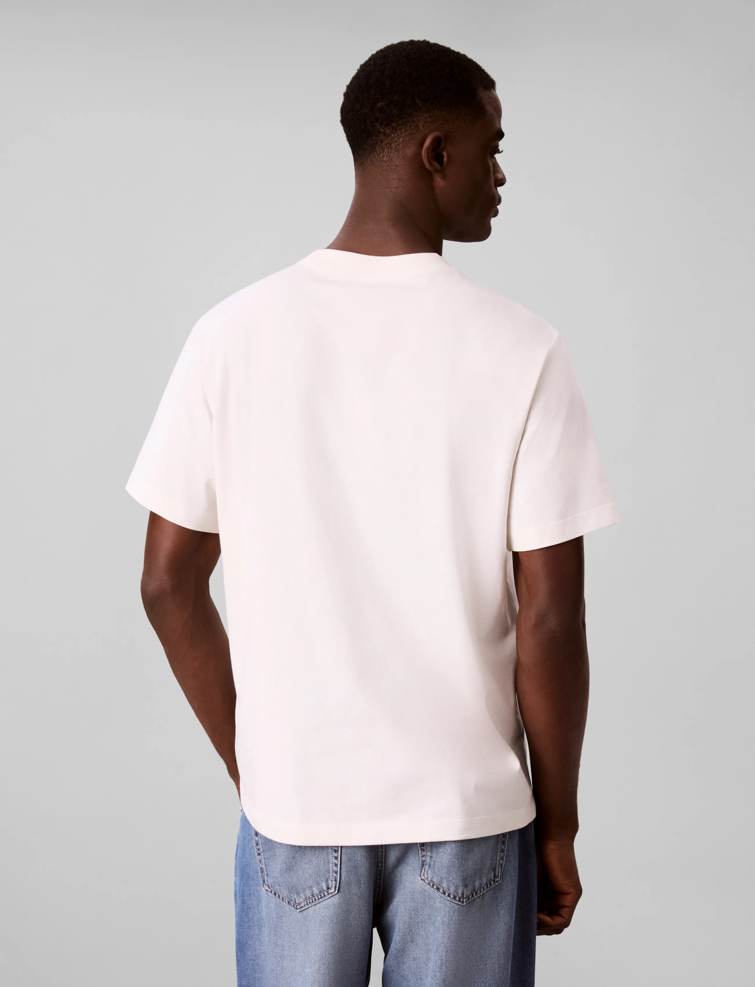 Calvin Klein Jeans - SS 20s EZ Distressd Mnlgo Graphi - kortärmade t-shirts - tofu - 2