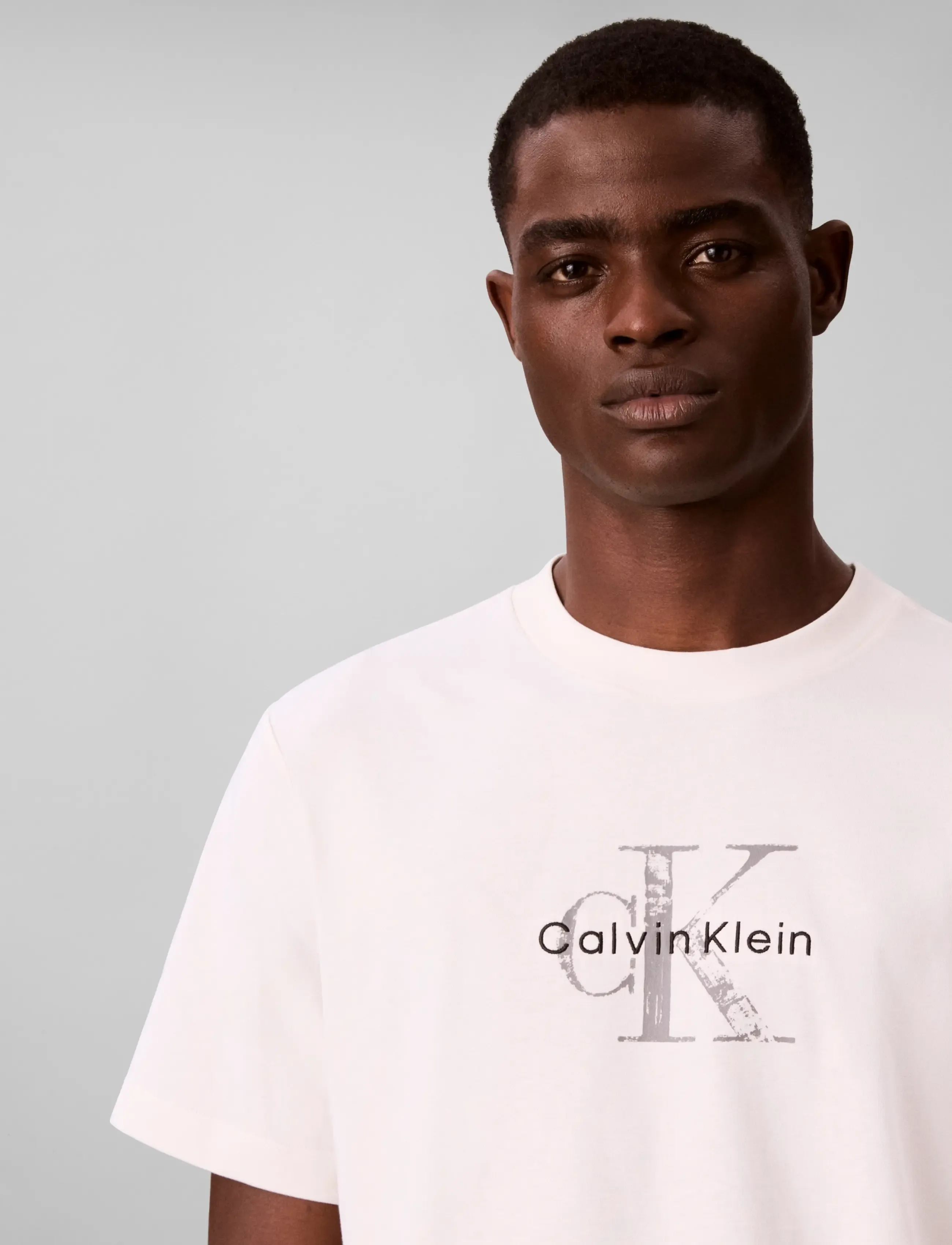Calvin Klein Jeans - SS 20s EZ Distressd Mnlgo Graphi - kortärmade t-shirts - tofu - 4
