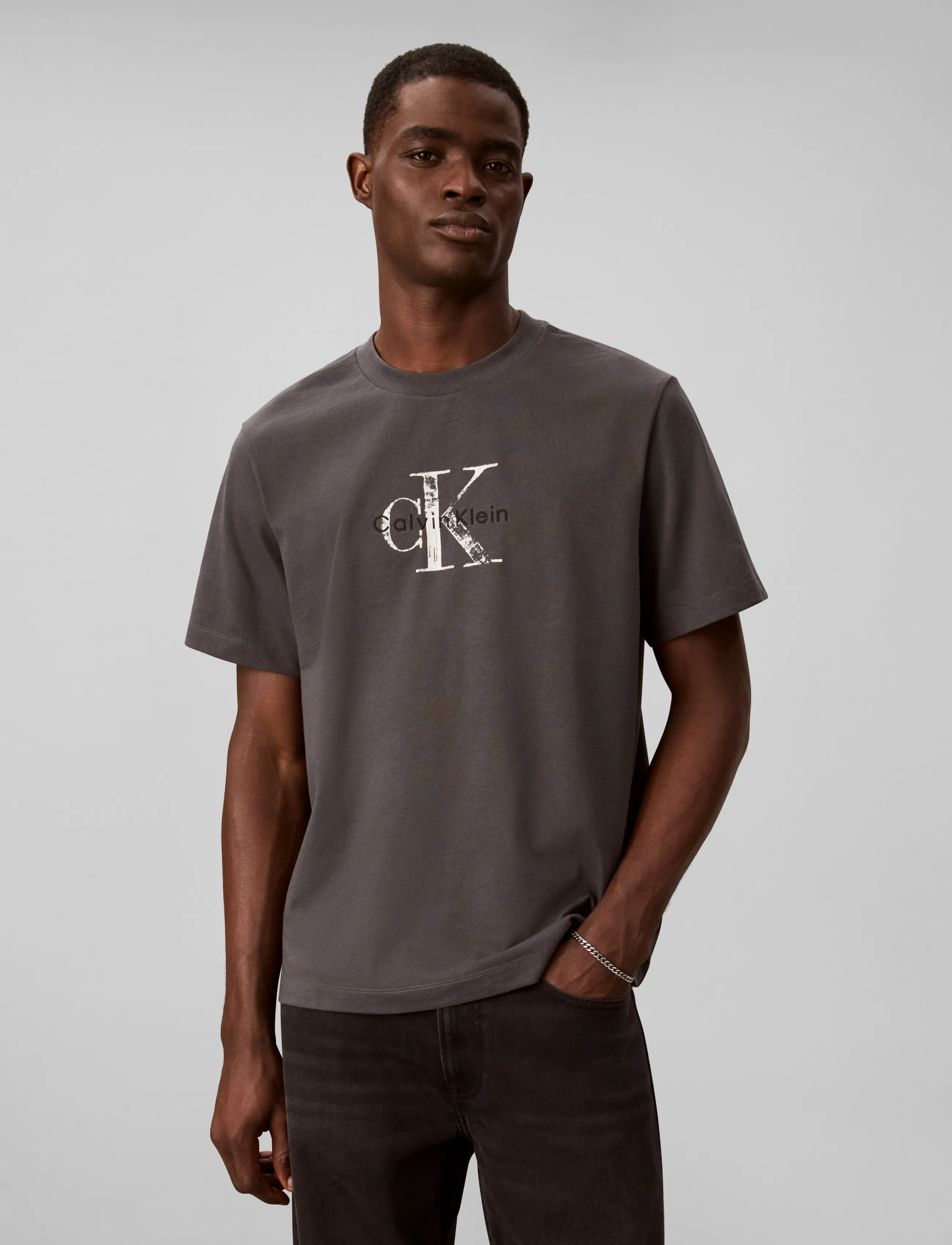 Calvin Klein Jeans - SS 20s EZ Distressd Mnlgo Graphi - volcanic ash - 3