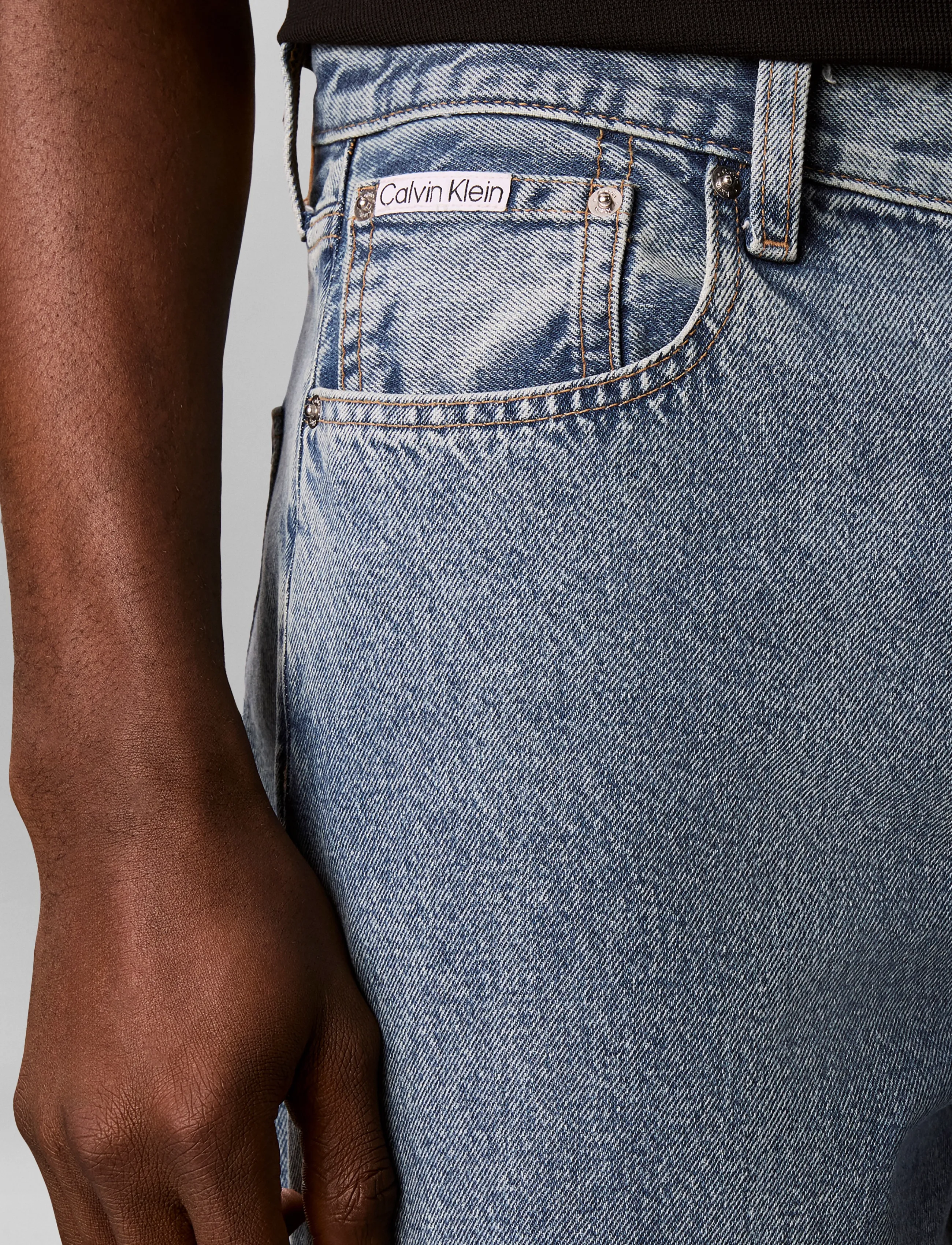 Calvin Klein Jeans - RELAXED BAGGY SILVER STONE JEAN - silver stone - 4