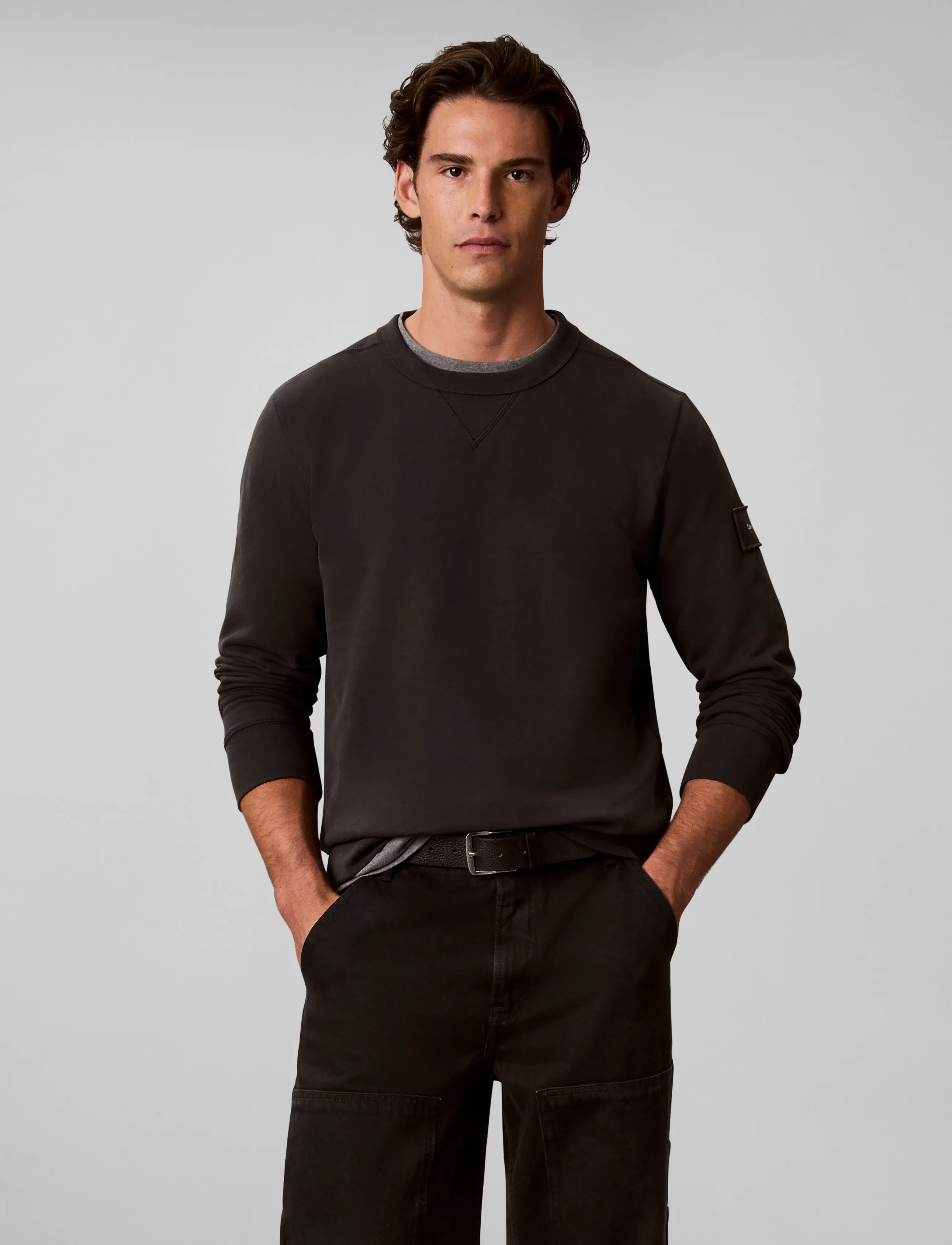 Calvin Klein Jeans - LS 350TERRY BADGE CN SWTSHRT - shoppa efter stil - pirate black - 3