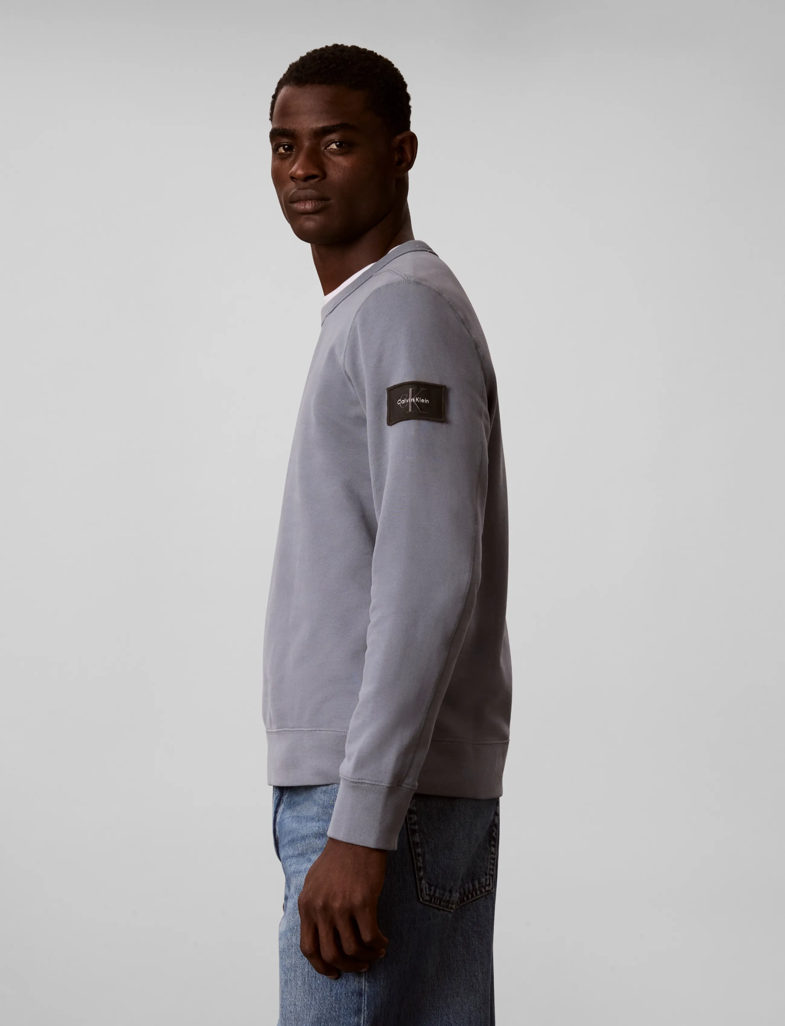 Calvin Klein Jeans - LS EU 350TERRY BADGE CN SWEATSHI - sweatshirts - steel gray - 5