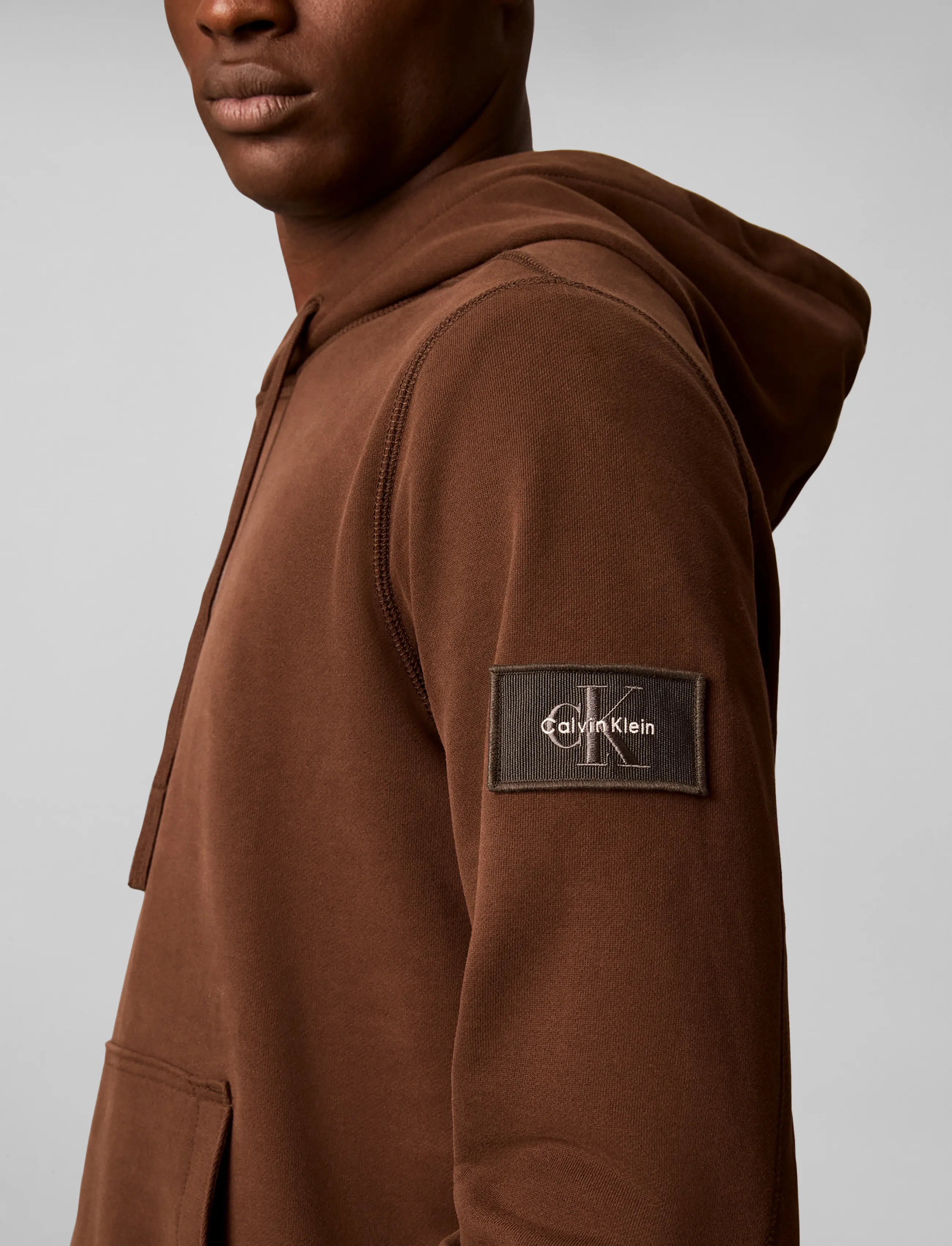 Calvin Klein Jeans - LS EU 350TERRY BADGE HOODIE - kapuzenpullover - brown cork - 5