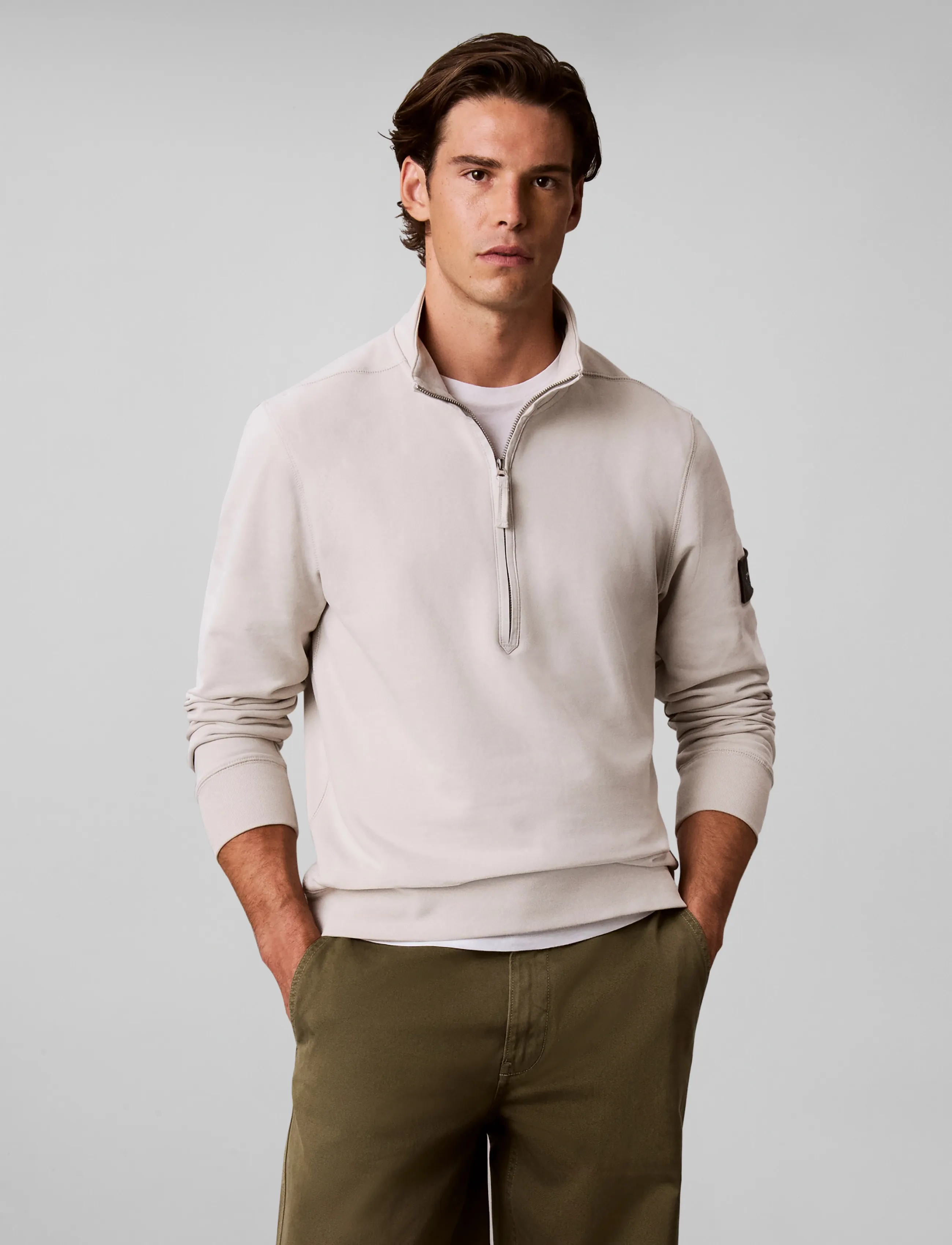 Calvin Klein Jeans LS EU 350TERRY BADGE QTR ZIP - Tøj - MOONSTRUCK / cream