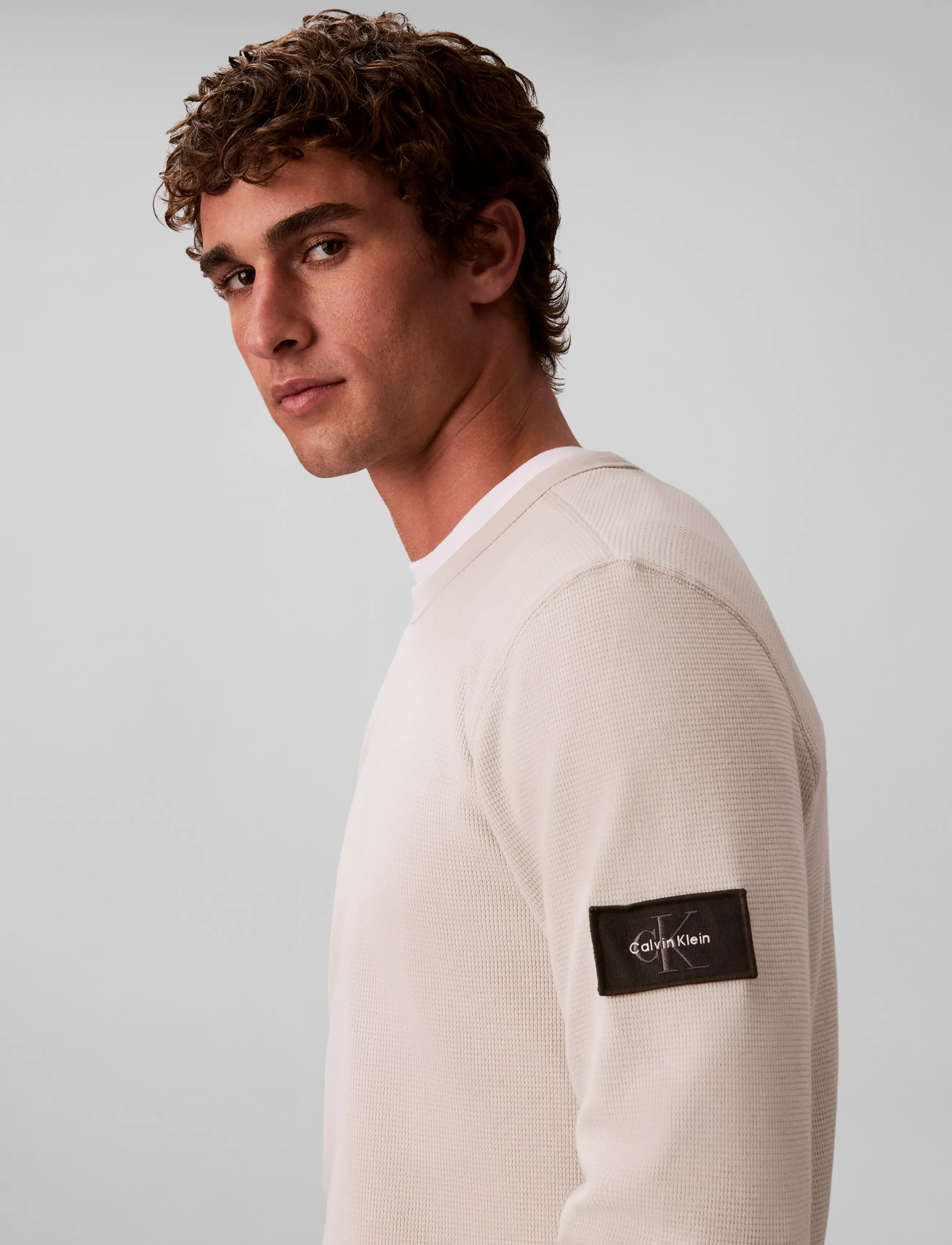 Calvin Klein Jeans - LS WAFFLE BADGE CREWNK TEE - moonstruck - 4