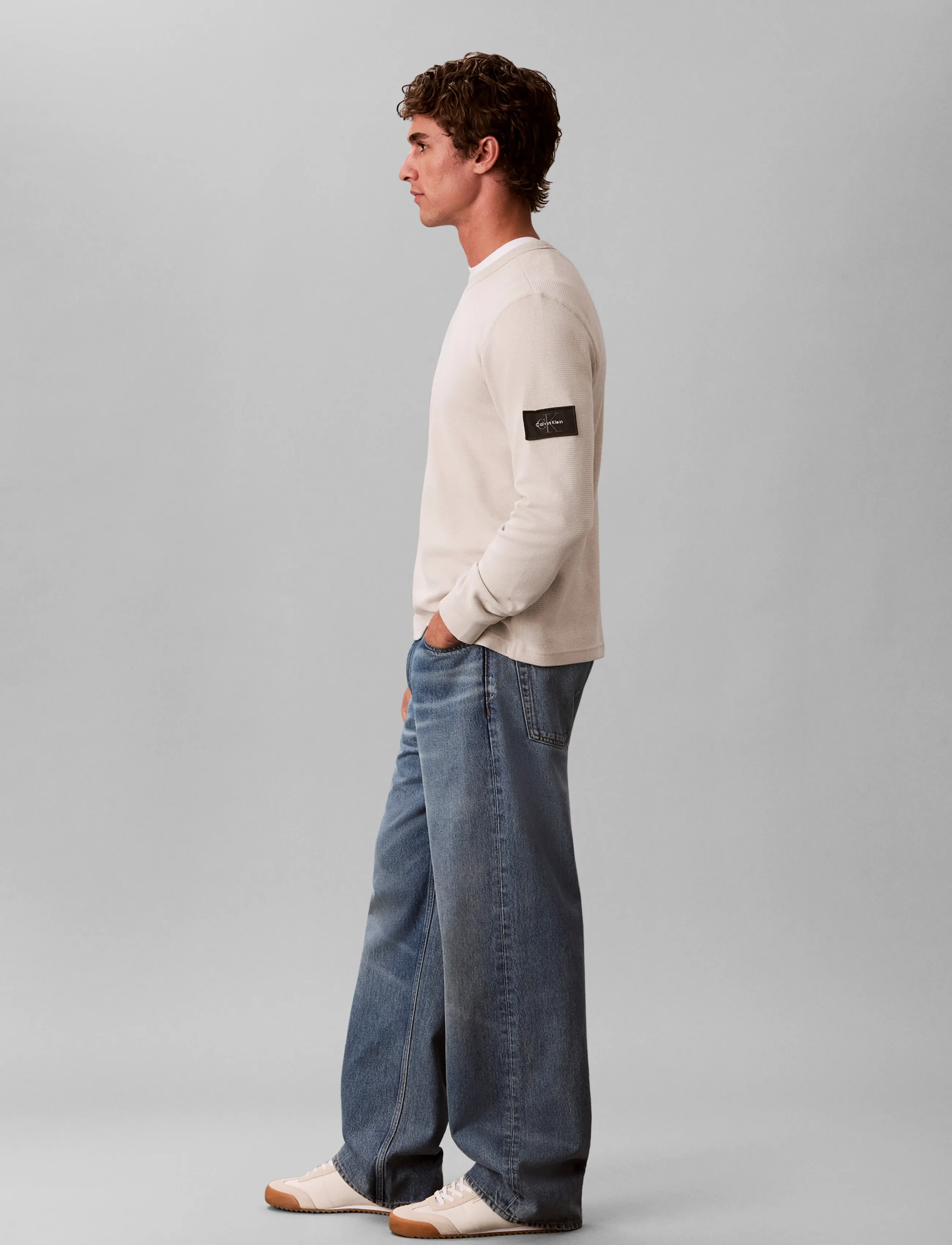 Calvin Klein Jeans - LS WAFFLE BADGE CREWNK TEE - moonstruck - 5