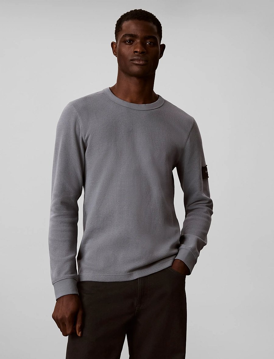 Calvin Klein Jeans - LS WAFFLE BADGE CREWNK TEE - langärmelige t-shirts - steel gray - 3