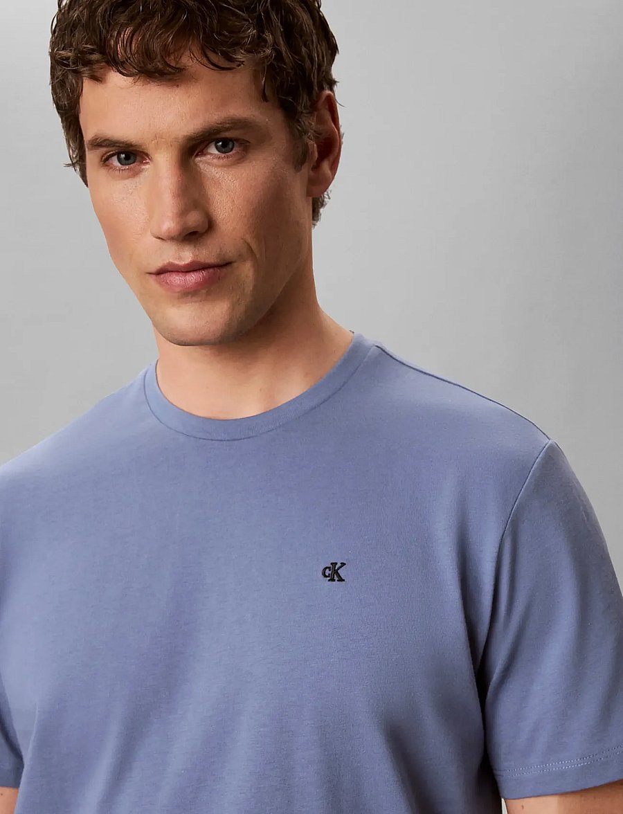 Calvin Klein Jeans - SS CLASSIC MONOGRAM TEE - kortärmade t-shirts - dusty sailor blue - 4