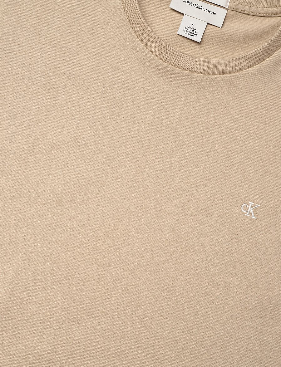 Calvin Klein Jeans - SS CLASSIC MONOGRAM TEE - kortärmade t-shirts - white pepper - 2