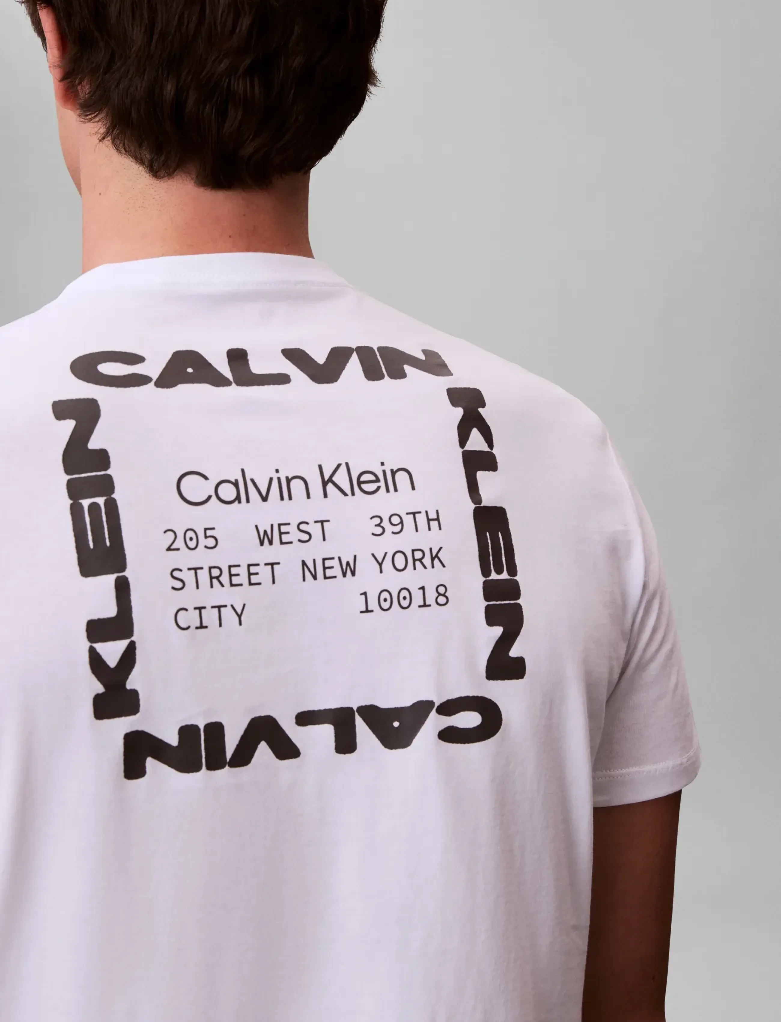 Calvin Klein Jeans - SS 30S WHSL CKJ CK BOX GRAPHIC T - kortærmede t-shirts - brilliant white - 4