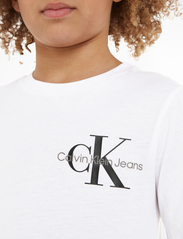 Calvin Klein - CHEST MONOGRAM LS TOP - långärmade t-shirts - bright white - 5