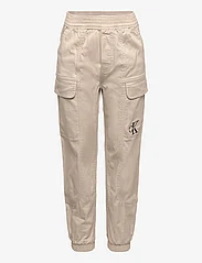 Calvin Klein - SATEEN CARGO PANTS - cargo pants - plaza taupe - 0