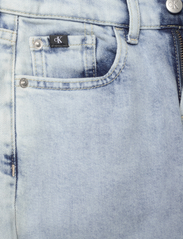 Calvin Klein - REG. STRAIGHT OPTIC LIGHT BLUE - regular piegriezuma džinsa bikses - optic light blue - 2