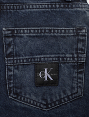 Calvin Klein - REG. STRAIGHT VISUAL BLUE BLACK - regular piegriezuma džinsa bikses - visual blue black - 4