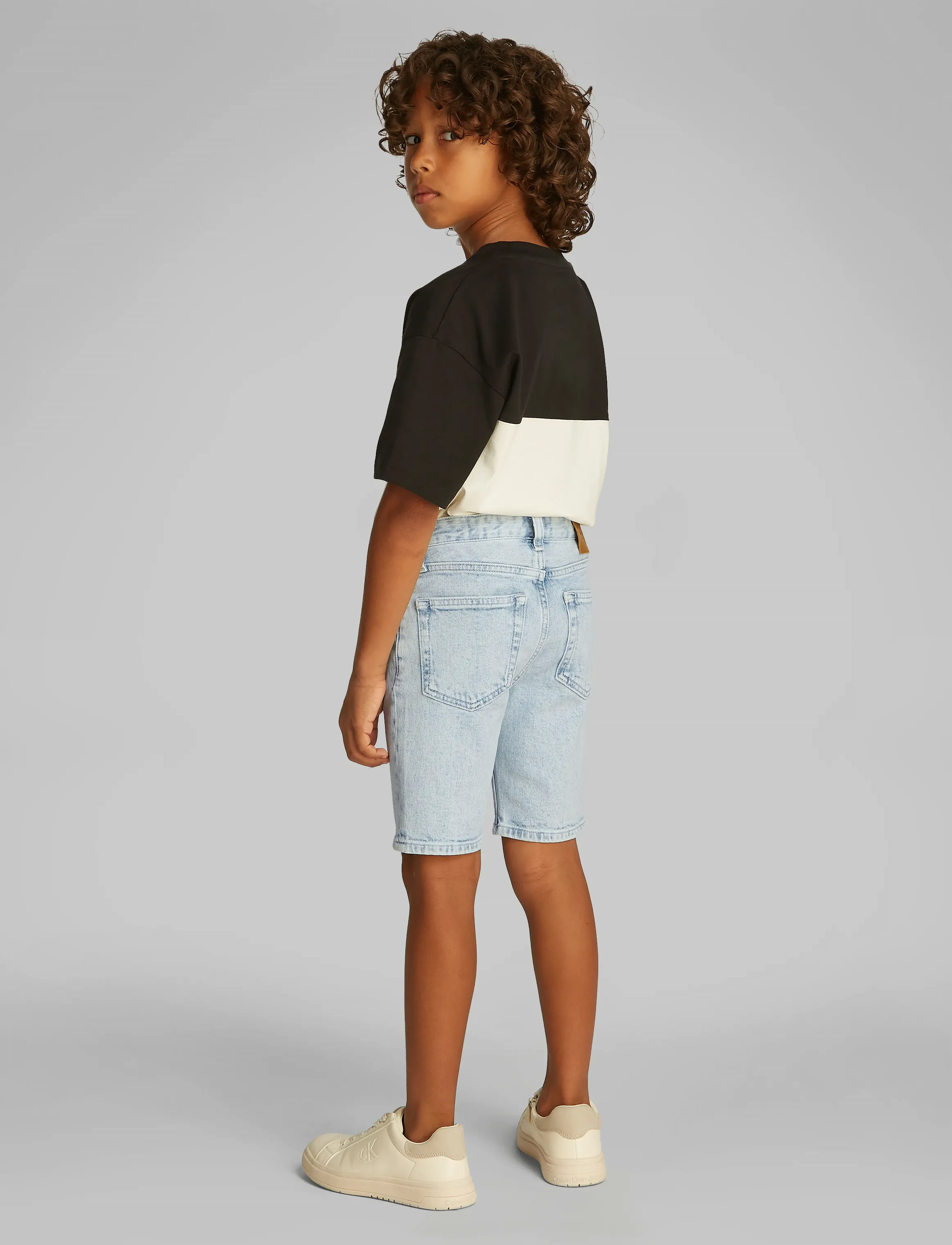 Calvin Klein - CLEAN SKY BLUE REG. DENIM SHORTS - farkkushortsit - clean sky blue - 3