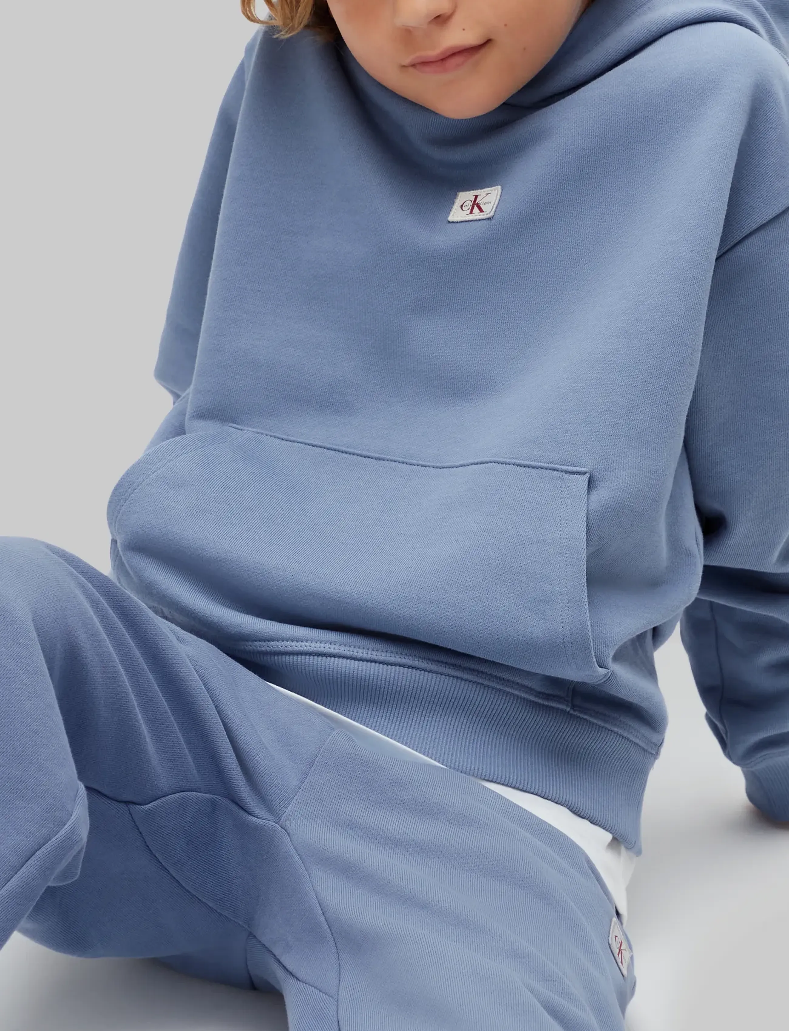 Calvin Klein - MONOLOGO BADGE HOODIE - kapuzenpullover - colony blue - 5