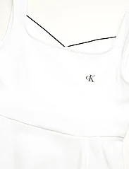 Calvin Klein - BACK LOGO TAPE FIT FLARE DRESS - casual jurken zonder mouwen - bright white - 2