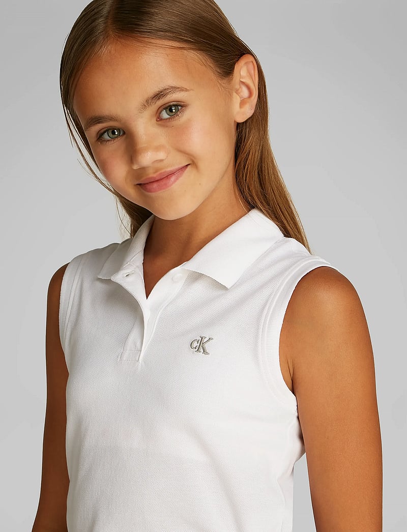 Calvin Klein - METALLIC CK SHORTS - lühikesed dressipüksid - purple heather - 4