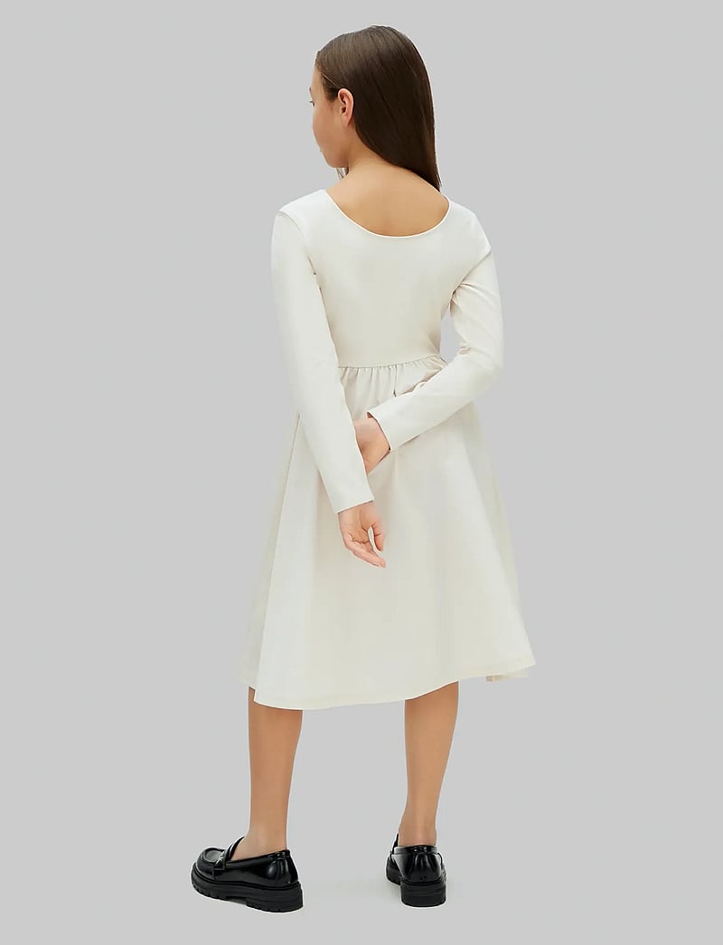 Calvin Klein Mix Media Fit Flare L/s Dress (CKMIG0IG03082) - Long-sleeved casual dresses - Boozt.com Calvin Klein Mix Media Fit Flare L/s Dress (CKMIG0IG03082) - Long-sleeved casual dresses - Boozt.com