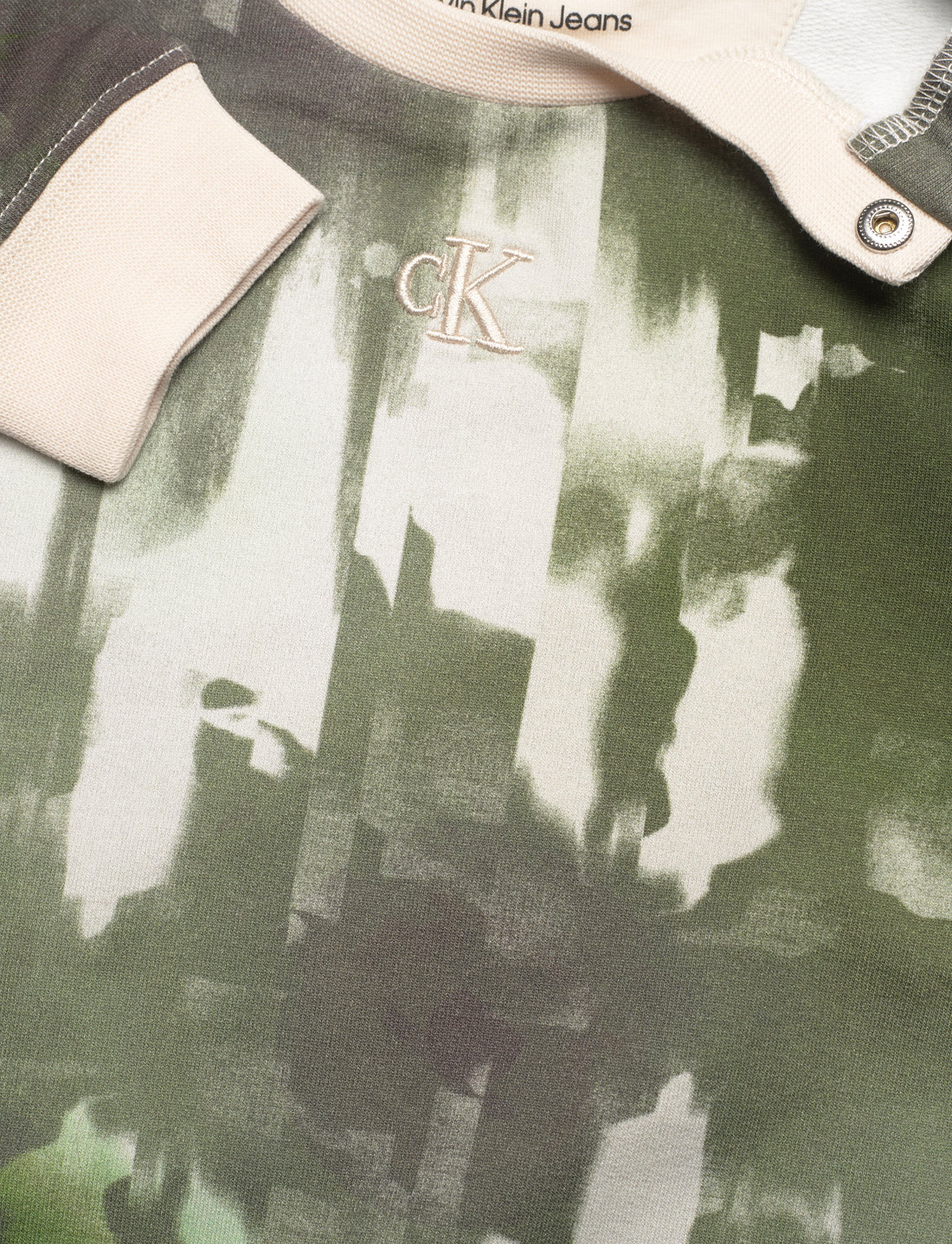 Calvin klein camo shop set