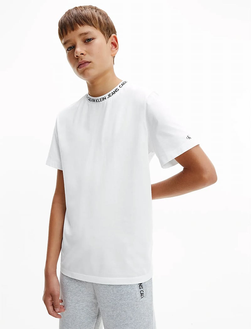 Calvin Klein - INTARSIA LOGO T-SHIRT - kurzärmelige - bright white - 0