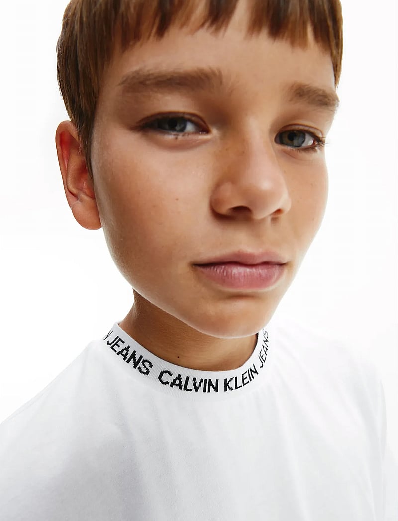 Calvin Klein - INTARSIA LOGO T-SHIRT - kurzärmelige - bright white - 2