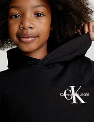 Calvin Klein - SMALL MONOGRAM HOODIE - džemperiai su gobtuvu - ck black - 11