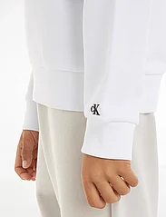 Calvin Klein - INST. LOGO REGULAR CN - džemperiai - bright white - 10