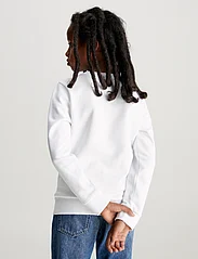 Calvin Klein - INST. LOGO REGULAR CN - sweatshirts - bright white - 14