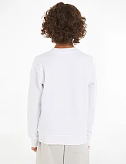 Calvin Klein - INST. LOGO REGULAR CN - sweatshirts - bright white - 14