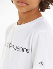 Calvin Klein - INST. LOGO SS T-SHIRT - kortærmede t-shirts - bright white - 6