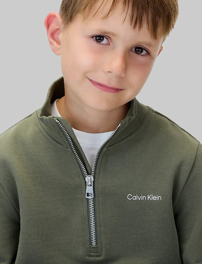 Calvin Klein - CHEST INST. LOGO HALF ZIP - sweatshirts - thyme - 4