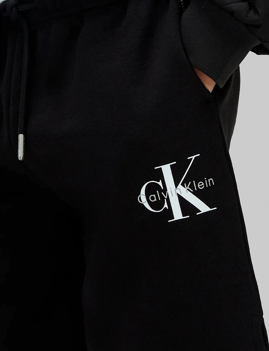 Calvin Klein - MONOGRAM RELAXED SHORT - sweat shorts - ck black - 3