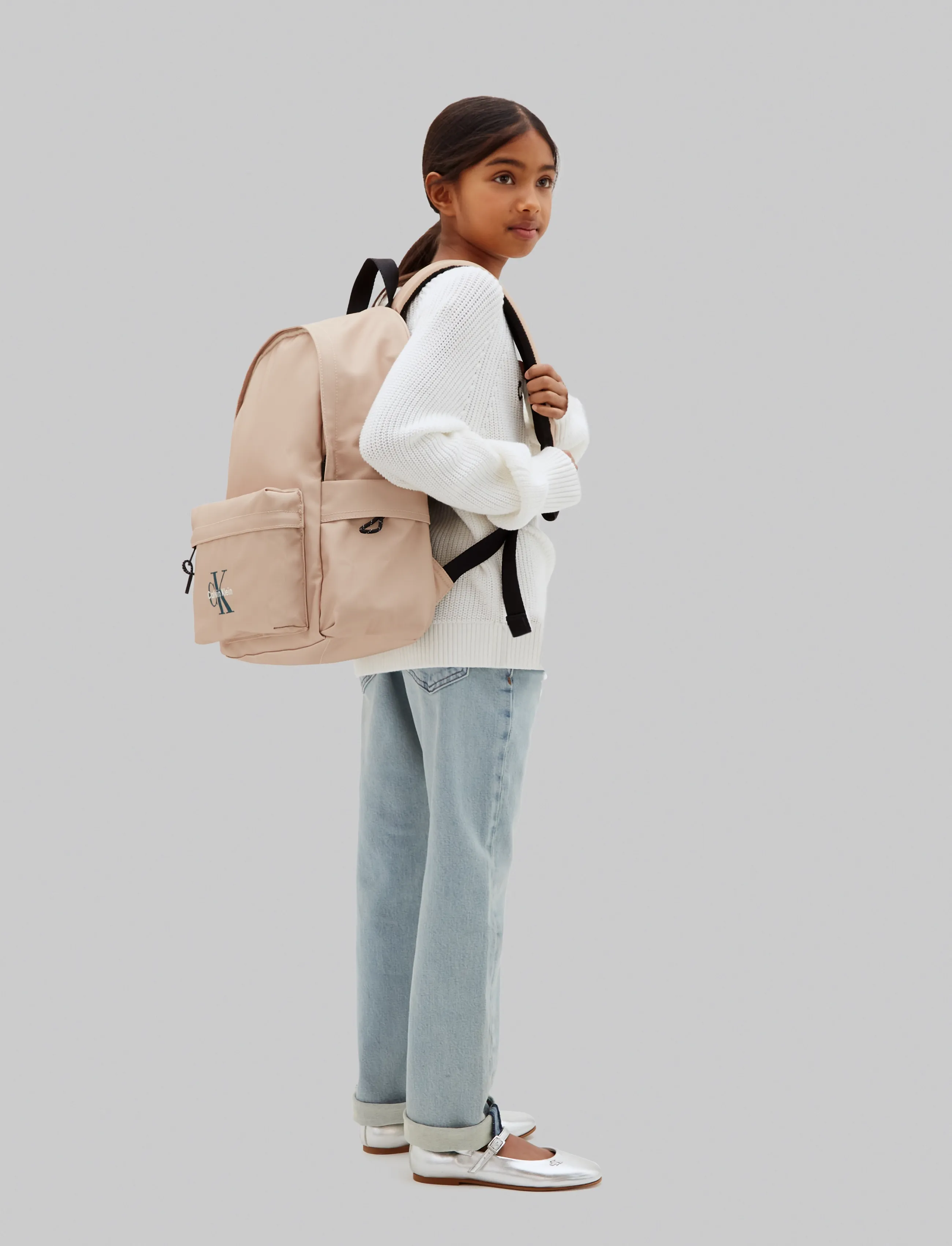 Calvin Klein Solid Monologo Backpack, Børn, Rygsæk, Beige, Str: ONE SIZE