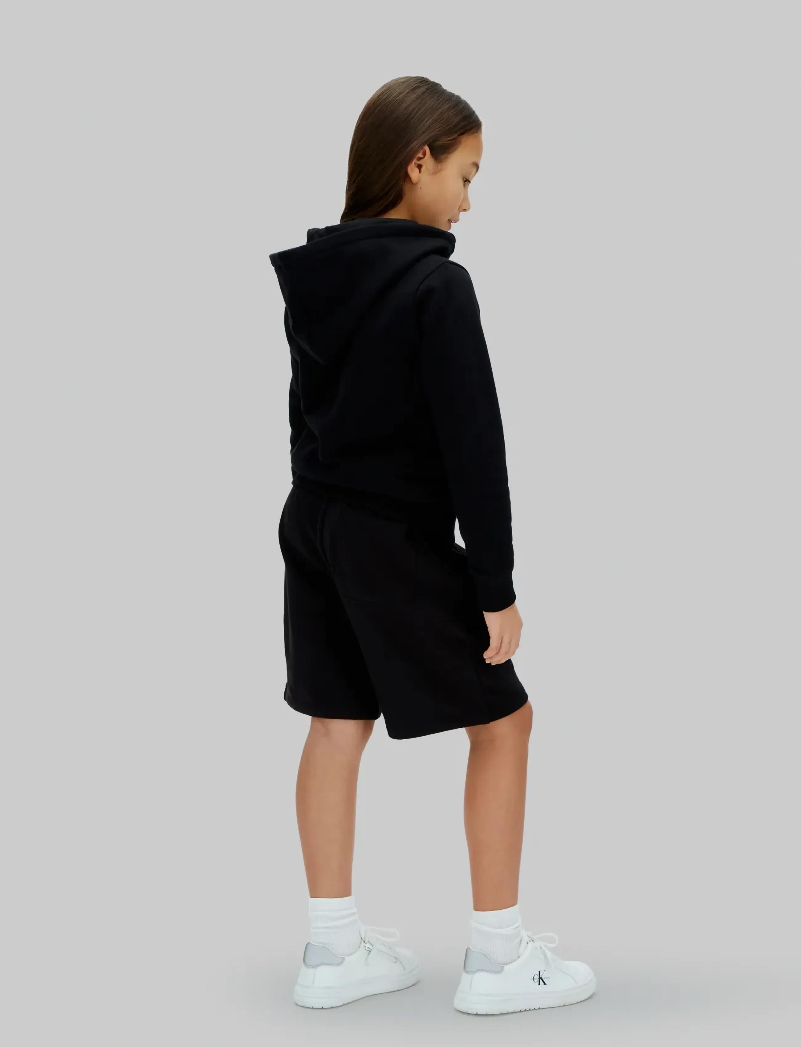 Calvin Klein - MINI BADGE SHORTS - sweatshorts - black [csi] 25cw1000175ck - 2