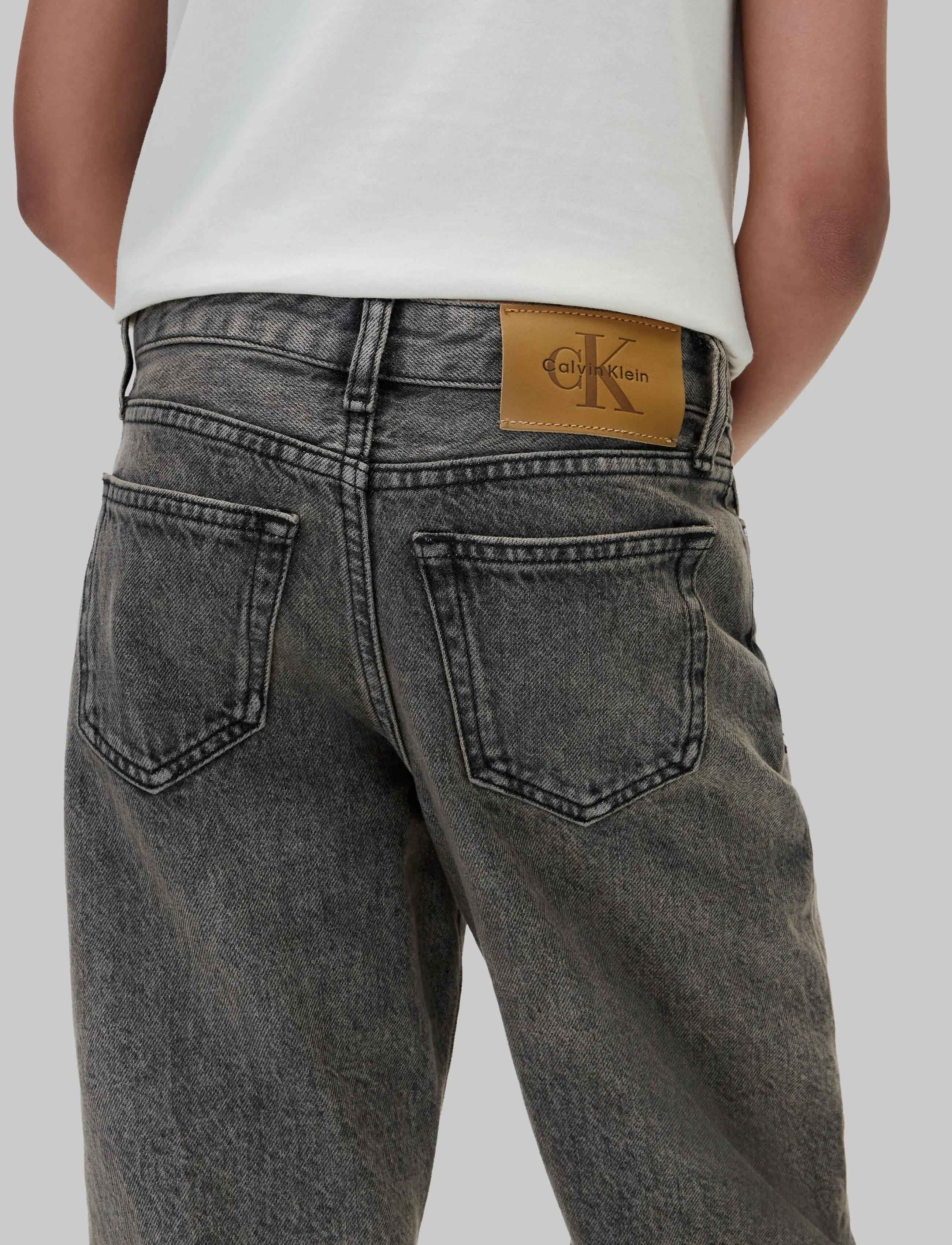 Calvin Klein - HR BARREL LEG JEANS ONYX - onyx black - 4