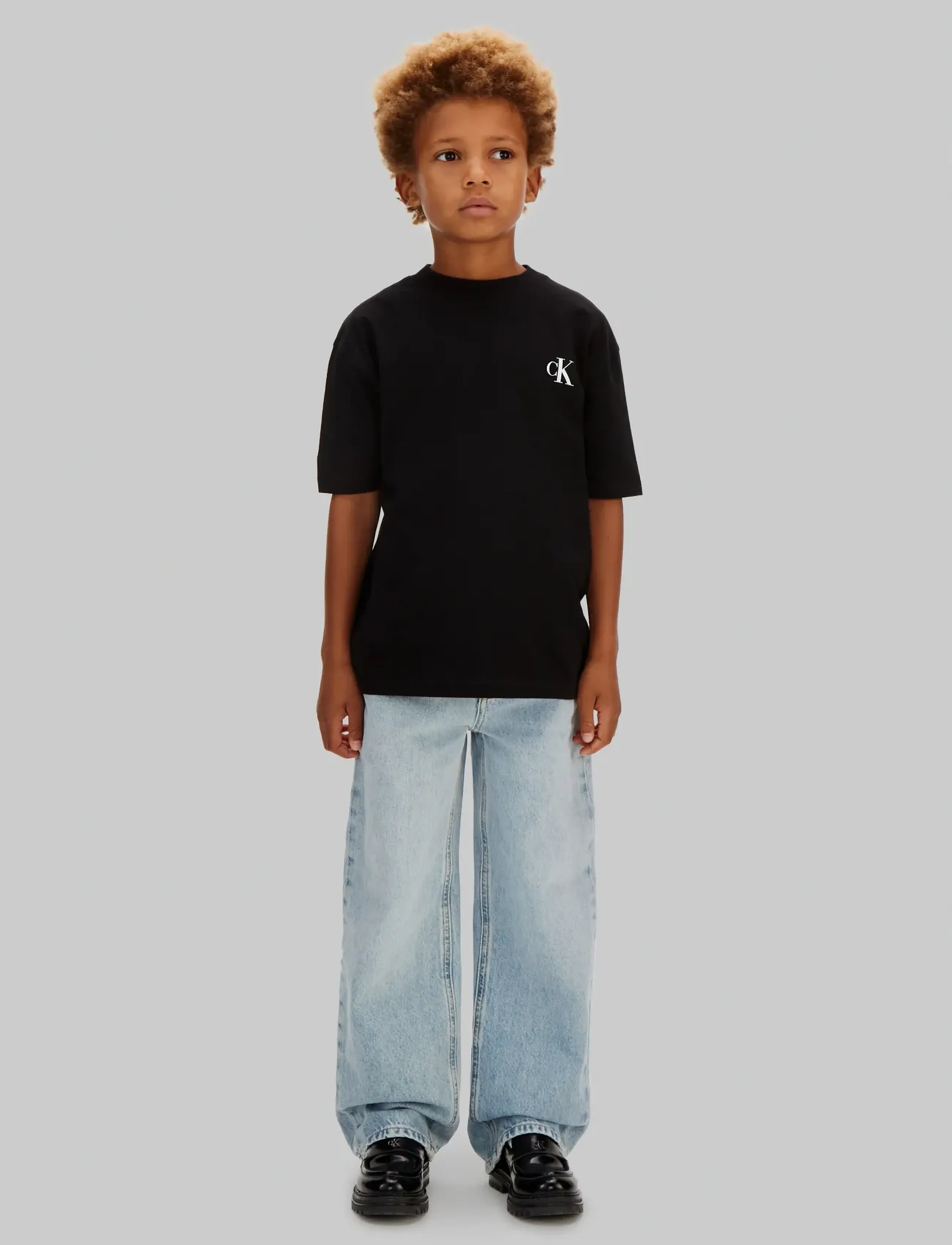 Calvin Klein - BRIDGE SS T-SHIRT - lühikeste varrukatega t-särgid - black [csi] 25cw1000175ck - 2