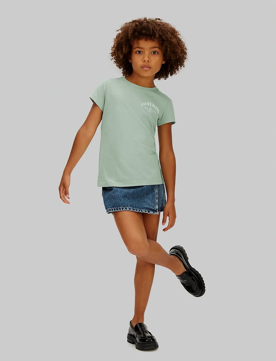 Calvin Klein - CK LEFT CHEST SLIM FIT SS TEE - kortærmede t-shirts - jadeite 16-5304 tcx - 4