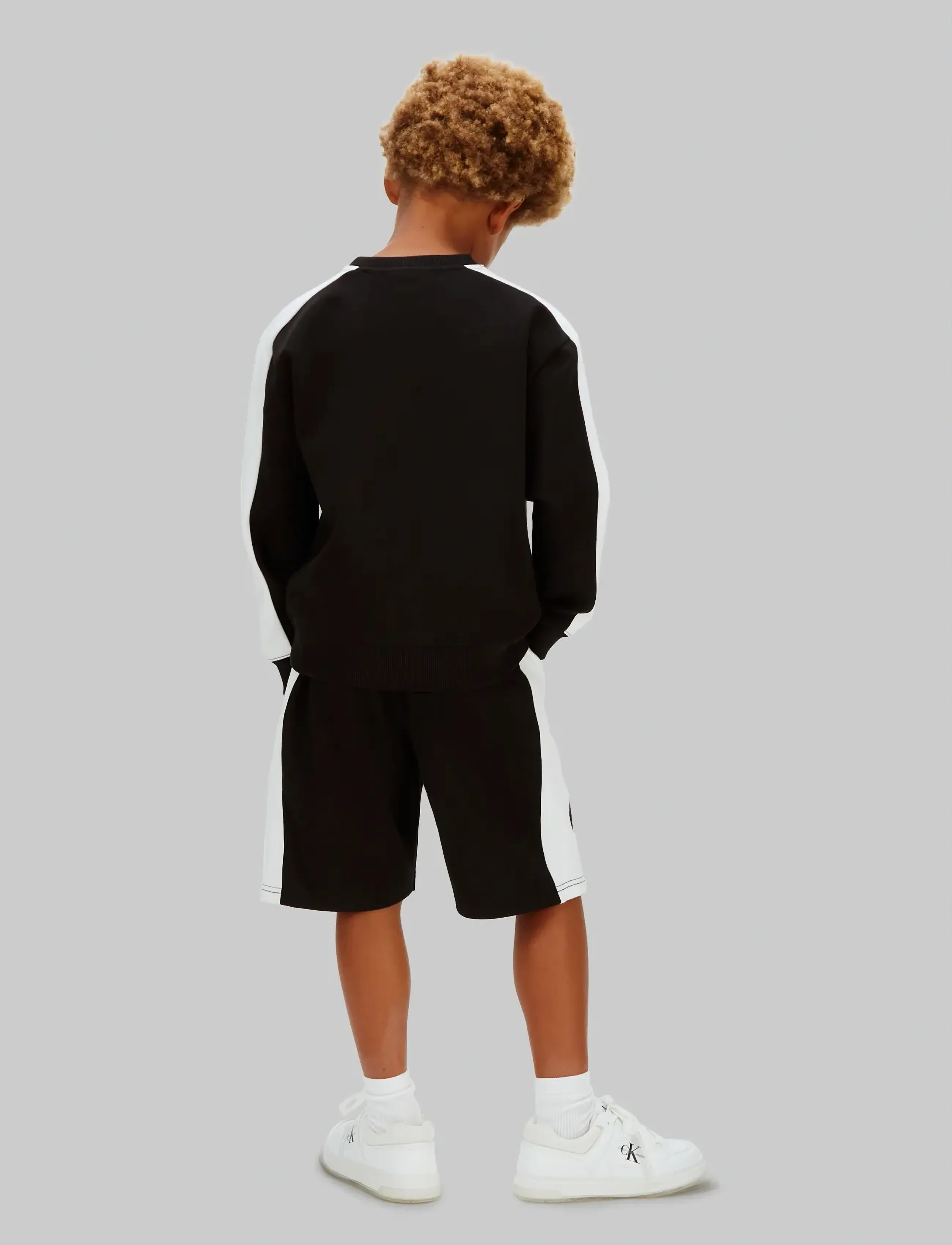 Calvin Klein - COLORBLOCK RELAXED SHORTS - sweatshorts - black [csi] 25cw1000175ck - 3