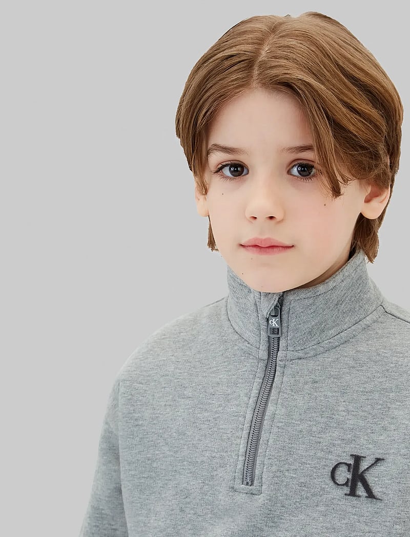 Calvin Klein - TERRY MONOGRAM FLOCK HALF ZIP - sweatshirts - medium grey heather - 3