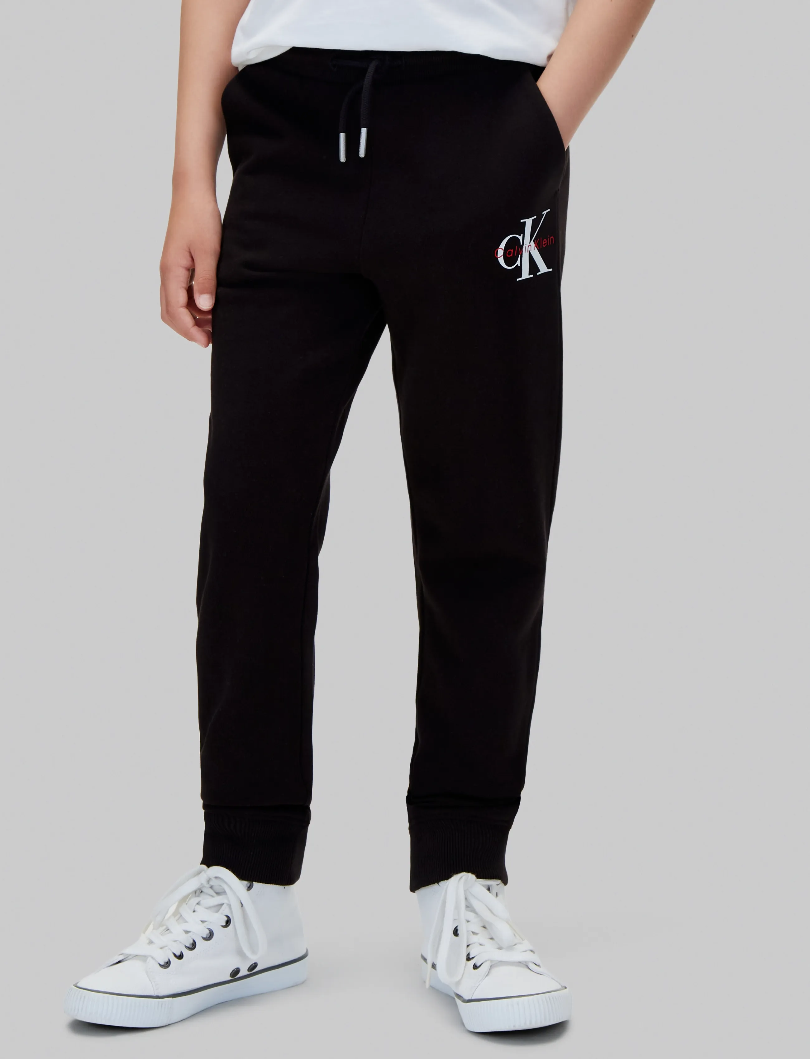 Calvin Klein Monologo Sweatpant, 128, Unterteile, Schwarz - Sweatpants, Kinder