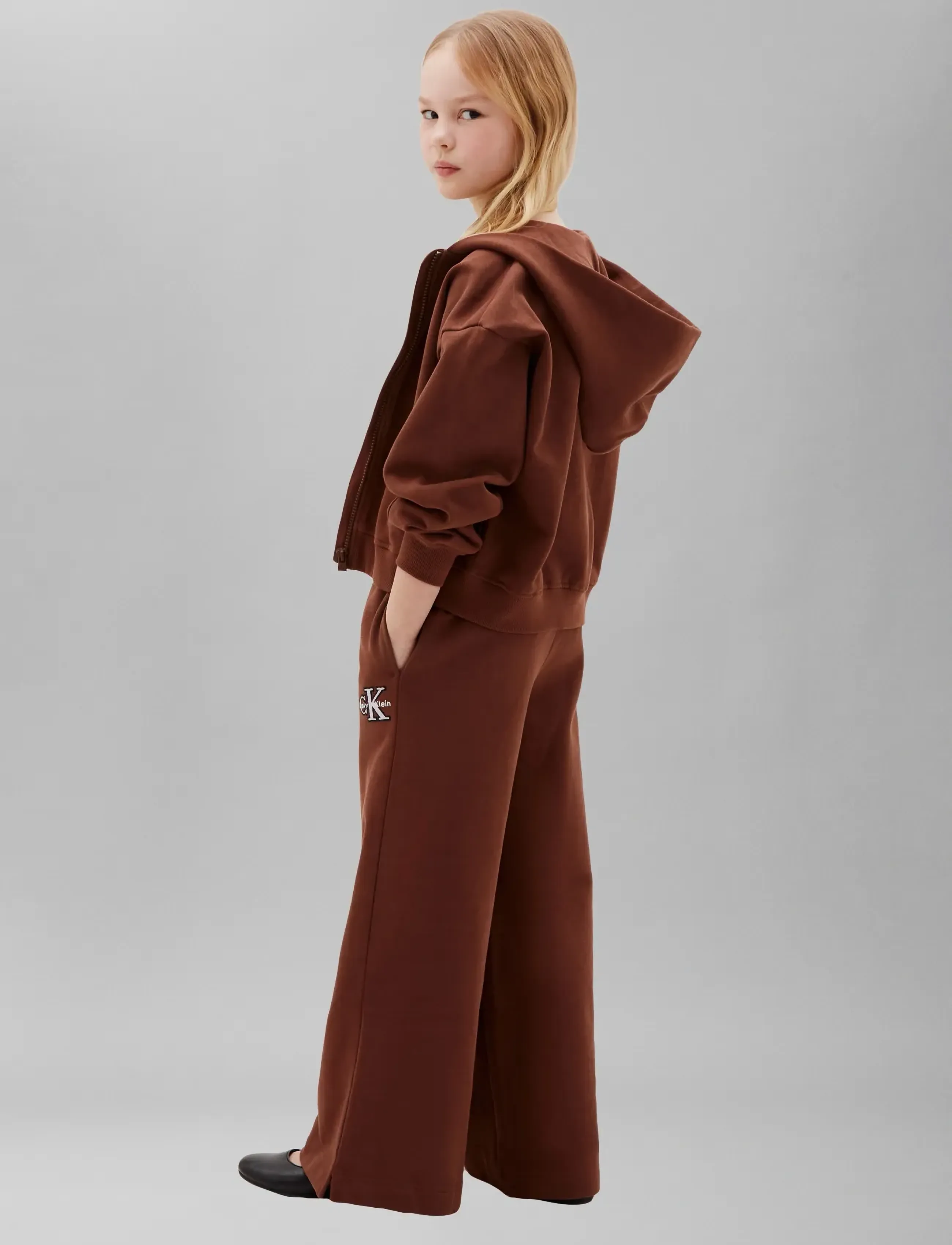 Calvin Klein - MONOLOGO WIDE LEG SWEATPANT - jogginghosen - rocky road - 2