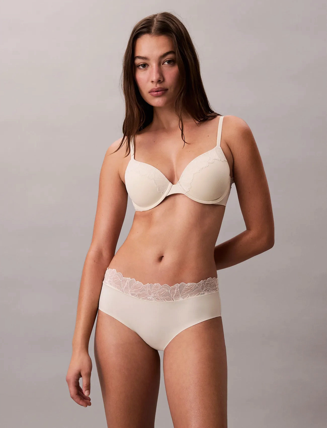 Calvin Klein Lght Lined Perfect Coverage - - 75 C 1